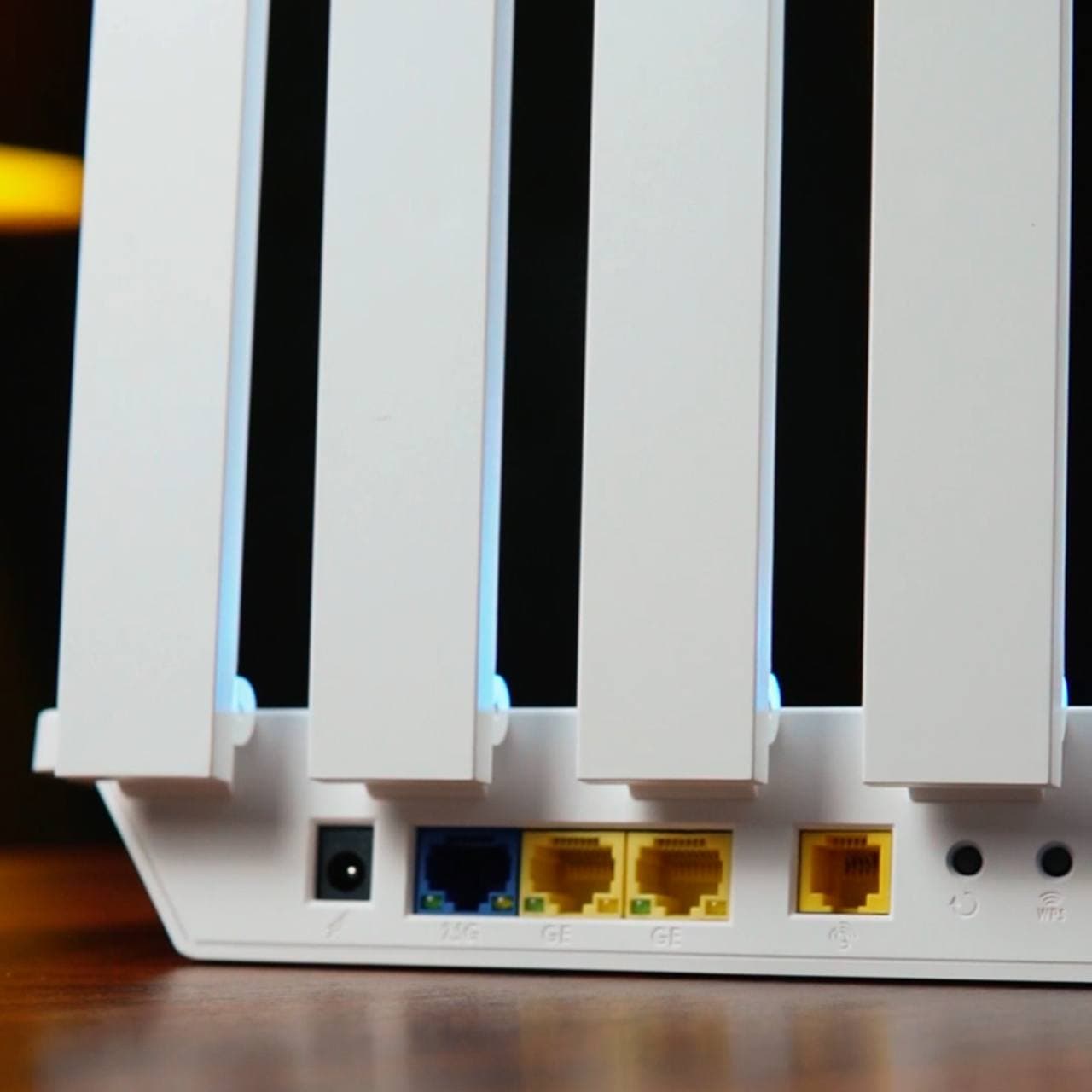 مودم رومیزی فایوجی 4G/TDLTE/5G برند GREEN PACKET مدل D5H EA62 — تصویر 5