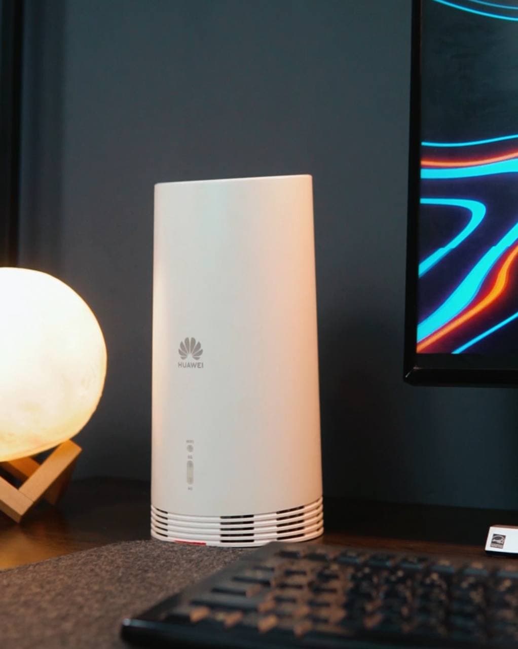 مودم فضای باز فایوجی 4G/TDLTE/5G برند huawei مدل N5368XMAX — تصویر 4