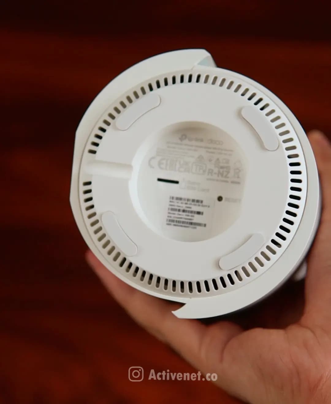 مودم TP-Link Deco X50-5G — نمای زیر دستگاه و برچسب