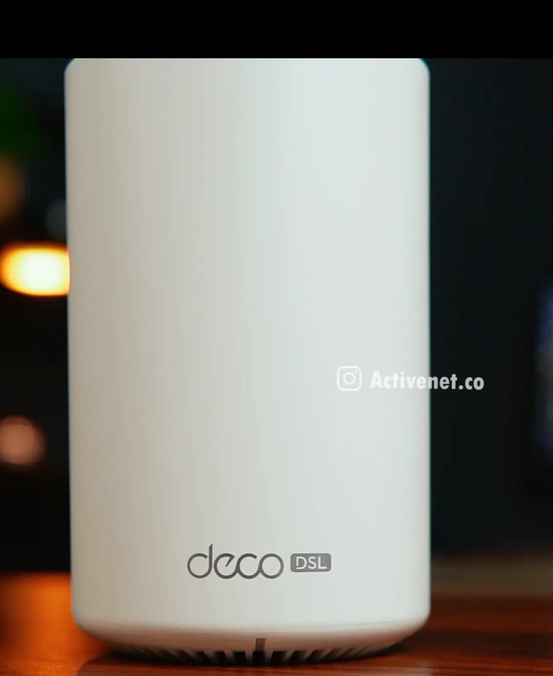 مودم TP-Link Deco X50 DSL — نمای نزدیک آرم deco DSL