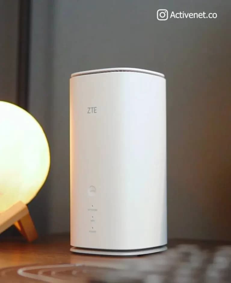 مودم رومیزی فایوجی 4G/TDLTE/5G برند ZTE مدل MC888 ultra vodafone
